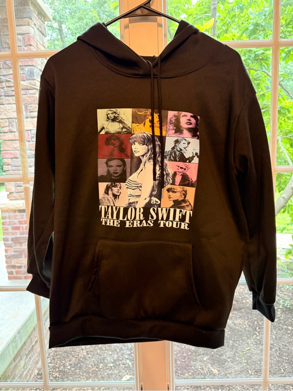 Taylor Swift The Eras Tour Black Graphic Hoodie Medium Swiftie Concert Merch